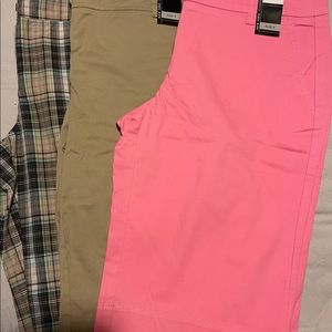 Shorts 3 pair’s of New York and company size 8 Shorts